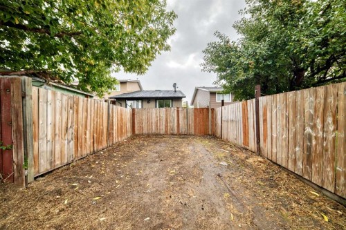 37 Falton Drive Ne, Calgary, AB 