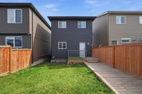 95 Corner Meadows Villas Ne, Calgary, AB 