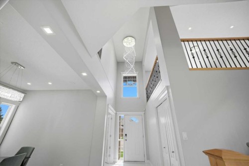 1433 Strathcona Drive Sw, Calgary, AB 