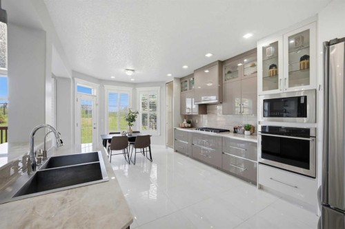 1433 Strathcona Drive Sw, Calgary, AB 