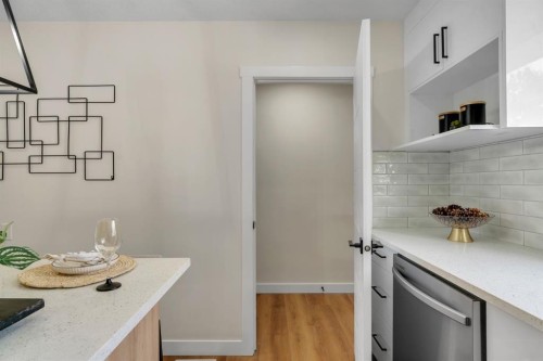 4112 13 Avenue Ne, Calgary, AB 