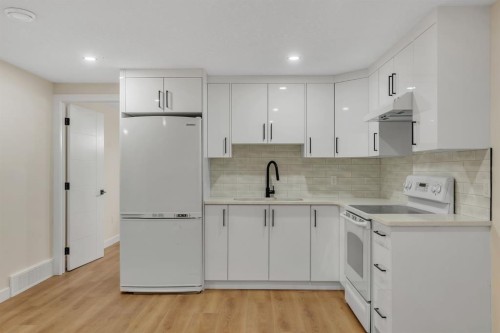 4112 13 Avenue Ne, Calgary, AB 