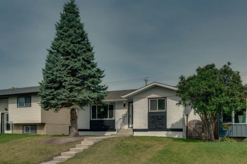 4112 13 Avenue Ne, Calgary, AB 