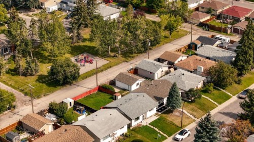 4112 13 Avenue Ne, Calgary, AB 