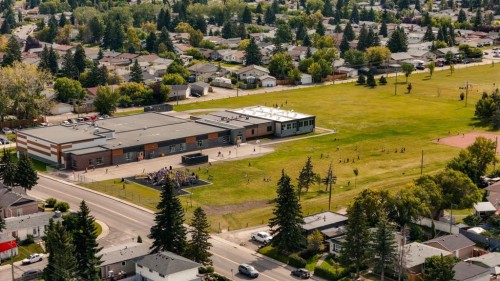 4112 13 Avenue Ne, Calgary, AB 
