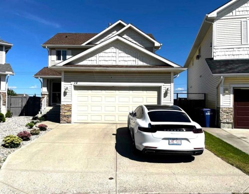 14 Bayside Park SW Airdrie, AB T4B 0V4