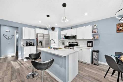 216 Mt Apex Green Se, Calgary, AB 