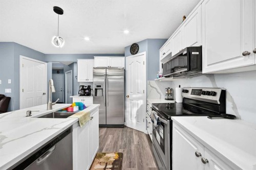 216 Mt Apex Green Se, Calgary, AB 
