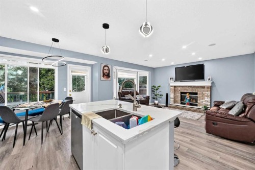 216 Mt Apex Green Se, Calgary, AB 
