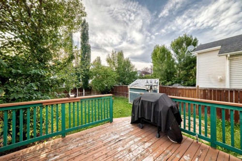 216 Mt Apex Green Se, Calgary, AB 