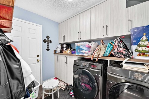 216 Mt Apex Green Se, Calgary, AB 
