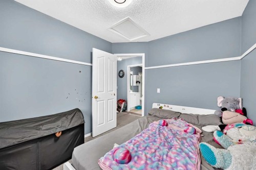 216 Mt Apex Green Se, Calgary, AB 