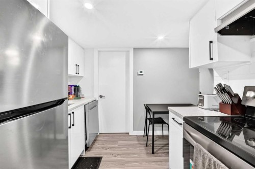 216 Mt Apex Green Se, Calgary, AB 