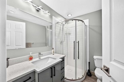 216 Mt Apex Green Se, Calgary, AB 