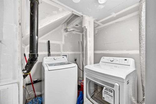 216 Mt Apex Green Se, Calgary, AB 