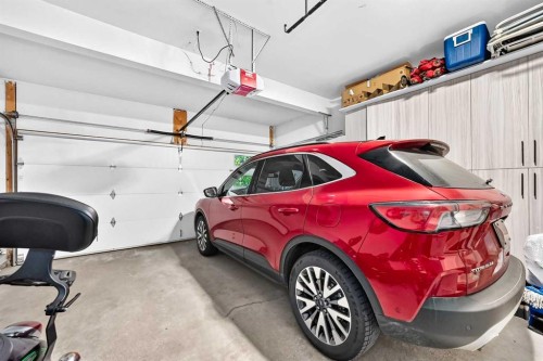 216 Mt Apex Green Se, Calgary, AB 