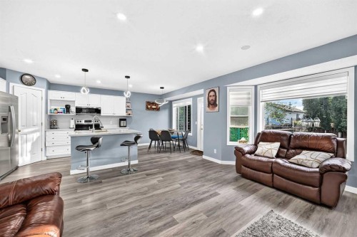 216 Mt Apex Green Se, Calgary, AB 