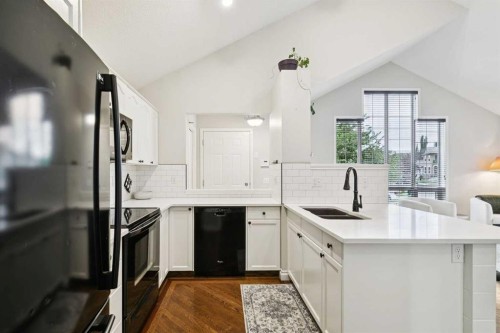 108 Elgin Manor Se, Calgary, AB 