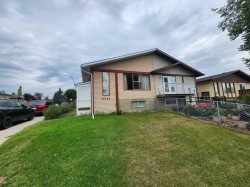 8329 Centre Street NWCalgary, AB T3K 1J6