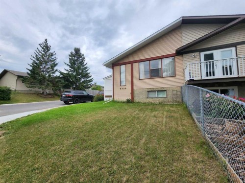 8329 Centre Street Nw, Calgary, AB 