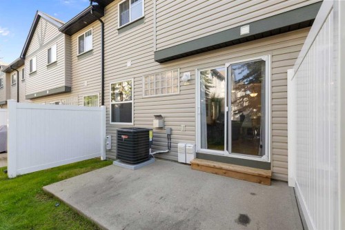 153 Everstone Place Sw, Calgary, AB 