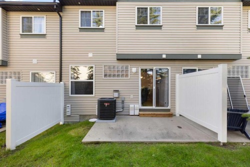 153 Everstone Place Sw, Calgary, AB 