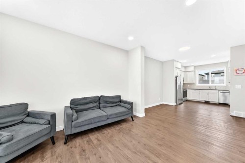 471 Livingston Way Ne, Calgary, AB 