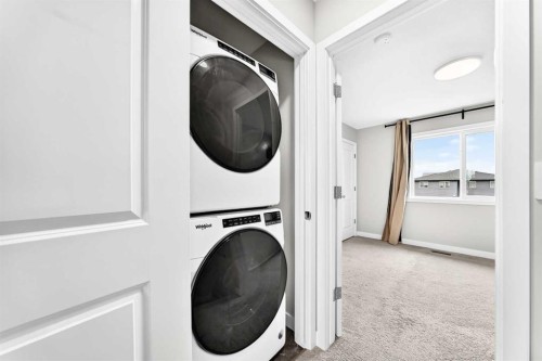 471 Livingston Way Ne, Calgary, AB 