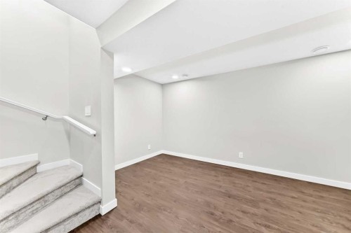 471 Livingston Way Ne, Calgary, AB 