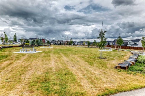471 Livingston Way Ne, Calgary, AB 