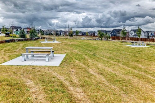471 Livingston Way Ne, Calgary, AB 