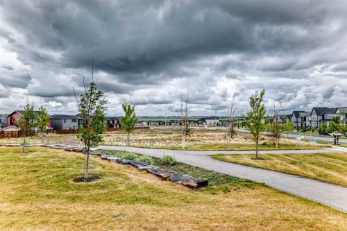 471 Livingston Way Ne, Calgary, AB 