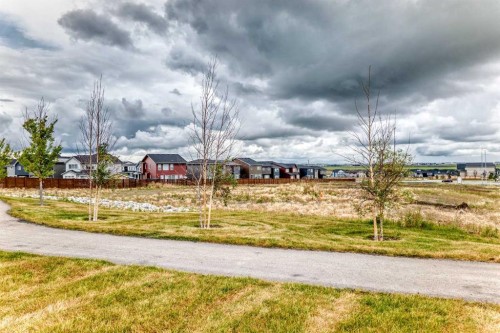 471 Livingston Way Ne, Calgary, AB 