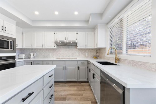 47 Canterbury Court Sw, Calgary, AB 