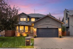 47 Canterbury Court SWCalgary, AB T2W 6C2