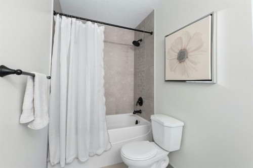 47 Canterbury Court Sw, Calgary, AB 