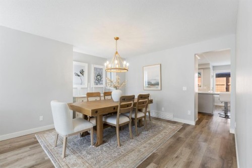 47 Canterbury Court Sw, Calgary, AB 