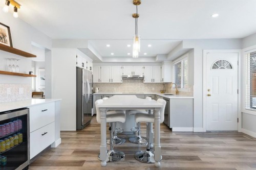 47 Canterbury Court Sw, Calgary, AB 