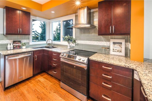 44 Stradwick Way Sw, Calgary, AB 