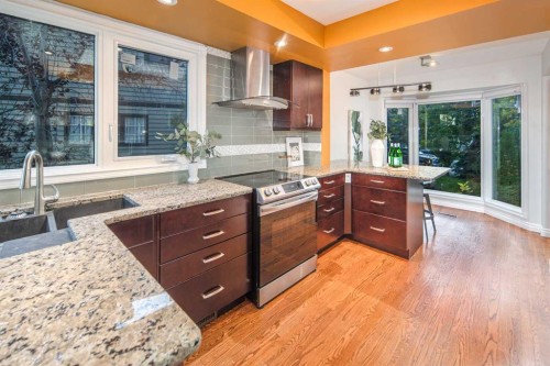 44 Stradwick Way Sw, Calgary, AB 