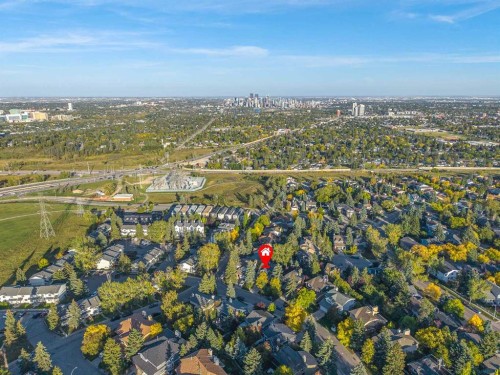 44 Stradwick Way Sw, Calgary, AB 