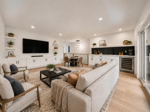 1907 28 Avenue Sw, Calgary, AB 