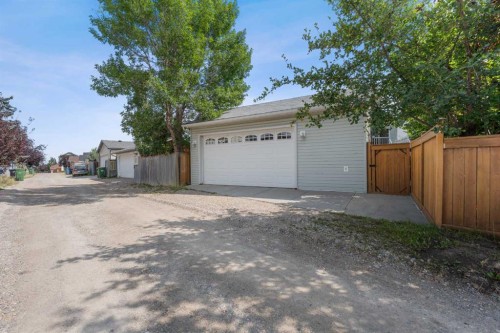 32 Country Hills Mews Nw, Calgary, AB 