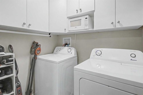 138 Hawkstone Manor Nw, Calgary, AB 