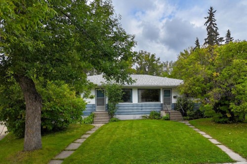 2731 & 2733-2731 17 Street Nw, Calgary, AB 