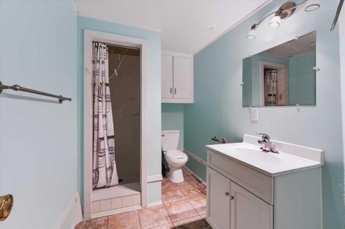2731 & 2733-2731 17 Street Nw, Calgary, AB 
