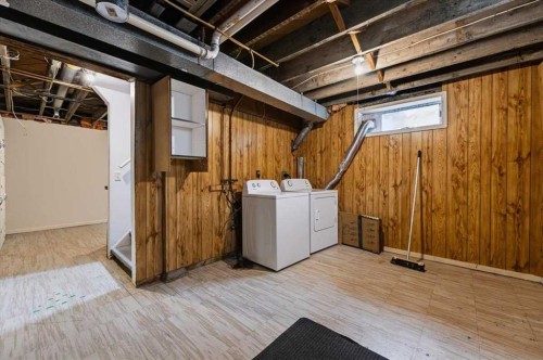 2731 & 2733-2731 17 Street Nw, Calgary, AB 