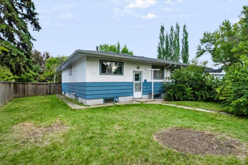 2731 & 2733-2731 17 Street Nw, Calgary, AB 
