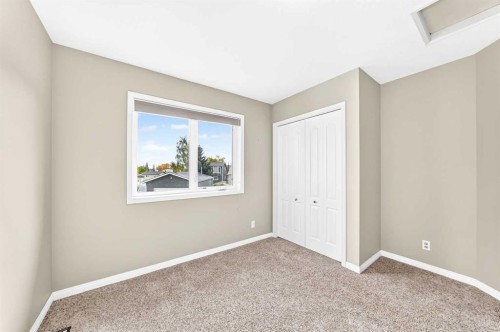 36 Sandpiper Way Nw, Calgary, AB 