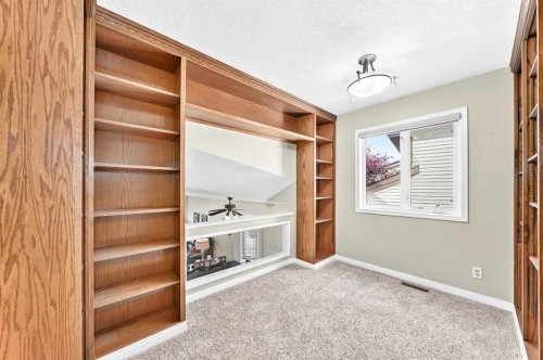 36 Sandpiper Way Nw, Calgary, AB 